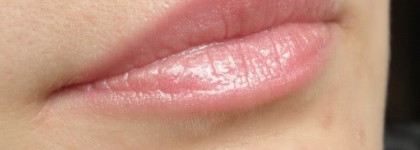 блески  для губ  Elizabet Arden High Shine Lip Gloss №01 Shimmering Pink и №03 Radiant Mauve