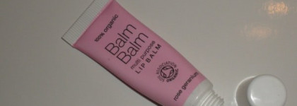 Кучка бальзамов для губ