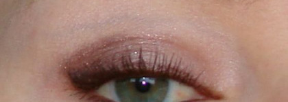 Тени Шанель Рождество 2010 и лак в тон