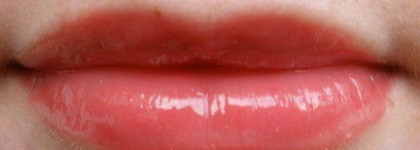 Yves Rocher Couleurs Nature-Зеркальный блеск для губ "Интенсивный Объем" цвет Nectarine