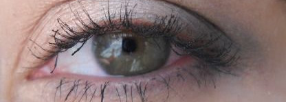 Пятерочка и четверочка теней от Essence