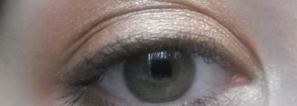 Золотая лихорадка с Essence quattro eyeshadow №3 Ibiza Sun