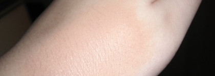 Мой любимчик Light Reflecting Foundation от BeYu :)