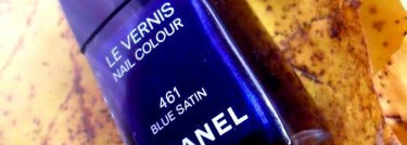 Этой осенью...  в синем мне хочется больше черного - Chanel Le Vernis - Blue Satin #461