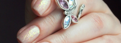 Chanel Notes du Printemps Makeup Collection for Spring 2014. Chanel le vernis # 603 Charivari, # 605 Tapage, # 167 Ballerina