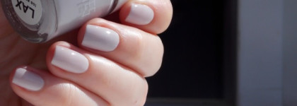 Uslu airlines nail polish LAX