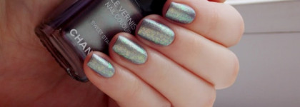 Новогодний дуэт: Chanel le vernis nail colour Sweet Star & Uslu airlines nail polish PSP