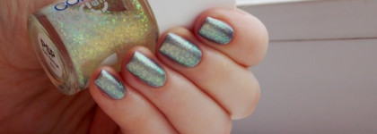Новогодний дуэт: Chanel le vernis nail colour Sweet Star & Uslu airlines nail polish PSP