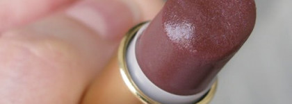 Помада Anew youth-awakening lipstick rouge a levres anti-age spf 15 от Avon (оттенок Iridescent plum)