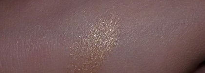 Кремовые пудровые тени Shiseido