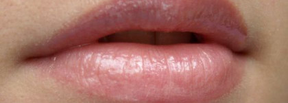 Мои блески и помадки + фото на губках