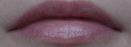 Chanel Rouge Coco lipstick #02 Perle