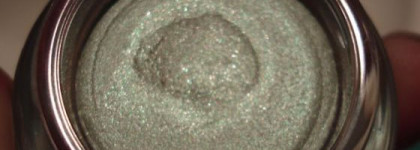 Shiseido hydro-powder eye shadow H13 Clover Dew