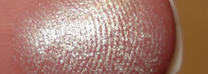 Shiseido hydro-powder eye shadow H13 Clover Dew