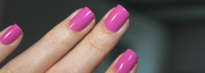 Essie Splash Of Grenadine и Demure Vix