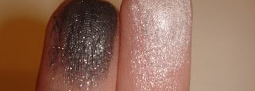 Chanel Ombre Essentielle  Black star 69 & Platine 70