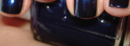 Полночь, 21-й век - лак Essie Midnight cami # 697