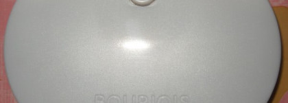 Легкое мерцание от пудры Bourjois. Bio detox organic.51 Vanille clair