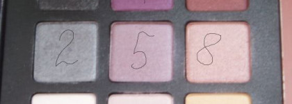 Компактная Палитра для Праздничного Макияжа Yves Rocher Palette Collector