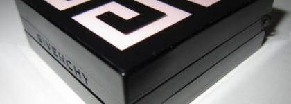 Le Prisme Visage Mat Soft Compact Face Powder #84 "Beige Mousseline" от Givenchy