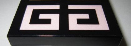 Le Prisme Visage Mat Soft Compact Face Powder #84 "Beige Mousseline" от Givenchy