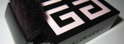 Le Prisme Visage Mat Soft Compact Face Powder #84 "Beige Mousseline" от Givenchy