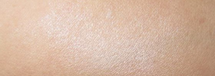 База под тени Sensitive Eye Shadow Base от Make Up Factory