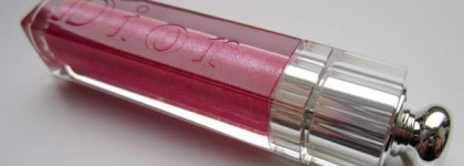 Christian Dior Addict Ultra Gloss #686 Outrageous Fuchsia