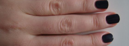 Серый и еще серее или мои серые лаки: Rimmel 60 seconds 805 Grey matter и Mavala 218 Minsk