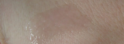 Уход за губами от Clarins (Doux Exfoliant Lèvres Et Contour Clarins и Baume Levres Reparateur Clarins)