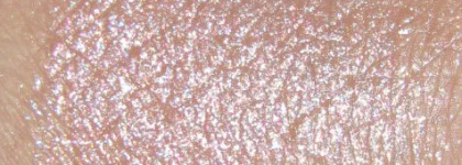 Розовое кружево для век-Shiseido Hydro-Powder Eye Shadow H11