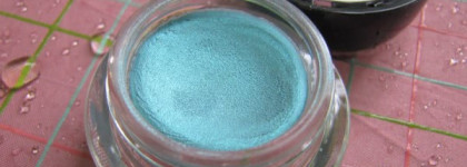 Взрыв цвета на веках-Shiseido Hydro-Powder Eye Shadow H10 Безмятежная лагуна