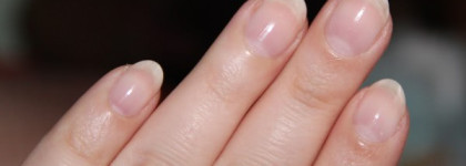 Космос на ногтях с лаком Orly Fowl Play