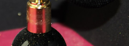 Catrice Shimmering powder - мерцающая пудра из лимитированной коллекции Welcome to Las Vegas