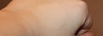 Компактная пудра Dior Diorskin Nude Compact Natural Glow Radiant Powder Foundation SPF 10 PA+++,оттенок 020