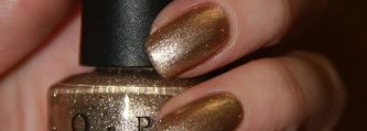 Эксперименты с золотом с OPI Glitzerland и кракелюром IsaDora Graffiti Nail Top