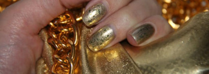 А у нас дискотека с Opi Glitzerland и Essence make it golden