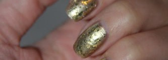 А у нас дискотека с Opi Glitzerland и Essence make it golden
