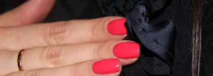 Сочный и летний напиток Essie peache daiquiri 72