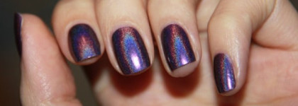 Голографик China Glaze Lol. Улыбаемся и машем
