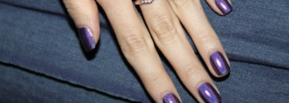 Голографик China Glaze Lol. Улыбаемся и машем