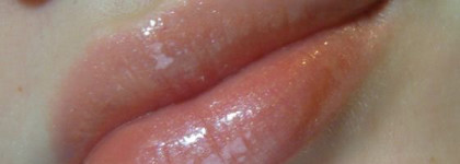 Блеск для губ BeYu Catwalk Volume Gloss