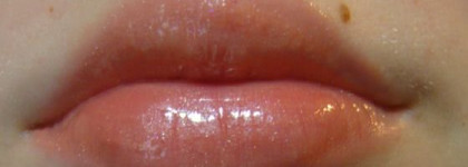 Блеск для губ BeYu Catwalk Volume Gloss