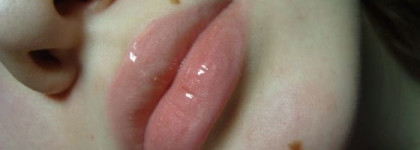 Dior Addict Ultra Gloss Reflect – Легкий отражающий блеск для губ