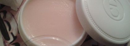 Разглаживающий бальзам для губ Christian Dior Creme de Rose № 001