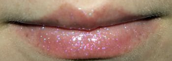 Небезызвестный Guerlain Kiss Kiss Pearl Gloss  #800 Crystal Pearl