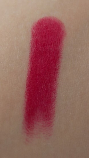Стойкая матовая губная помада Oriflame The One Colour Unlimited True Matte Red Passion