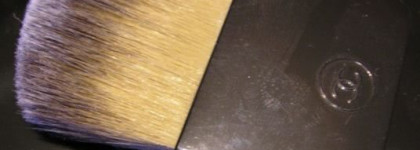 Chanel Vitalumiere Éclat comfort radiance compact makeup spf 10 - компактный тональный крем