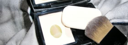 Chanel Vitalumiere Éclat comfort radiance compact makeup spf 10 - компактный тональный крем