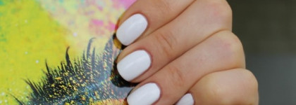 Essie nail polish - лак для ногтей (тон Blanc). Просто белый